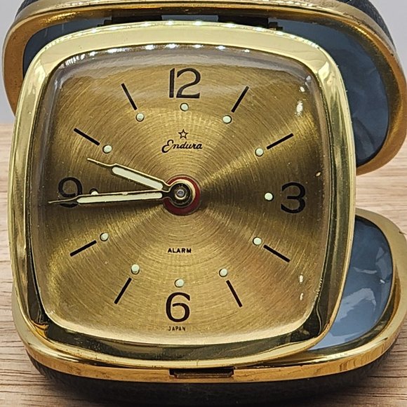 Vintage Endura Travel alarm clock - Picture 1 of 8